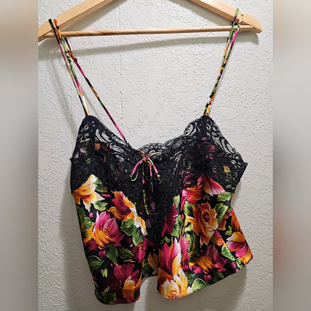 Victoria Secret gold label 2 peice set